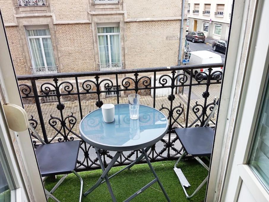 Appartement 512 Grand Bonheur En Hypercentre à Reims Extérieur photo